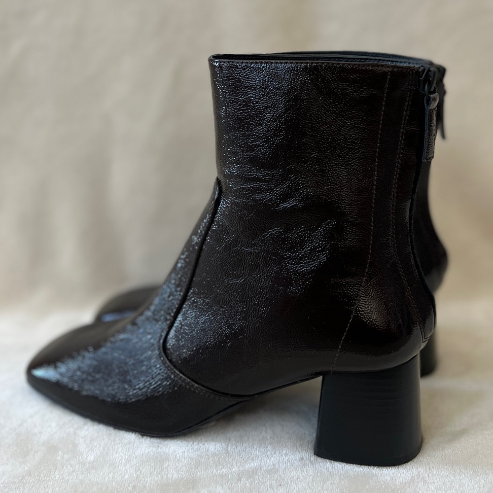 NEW Sandro Size 38 Womens 8 Glossed Patent Leather Deep Brown Ankle Boots - Picture 2 of 8